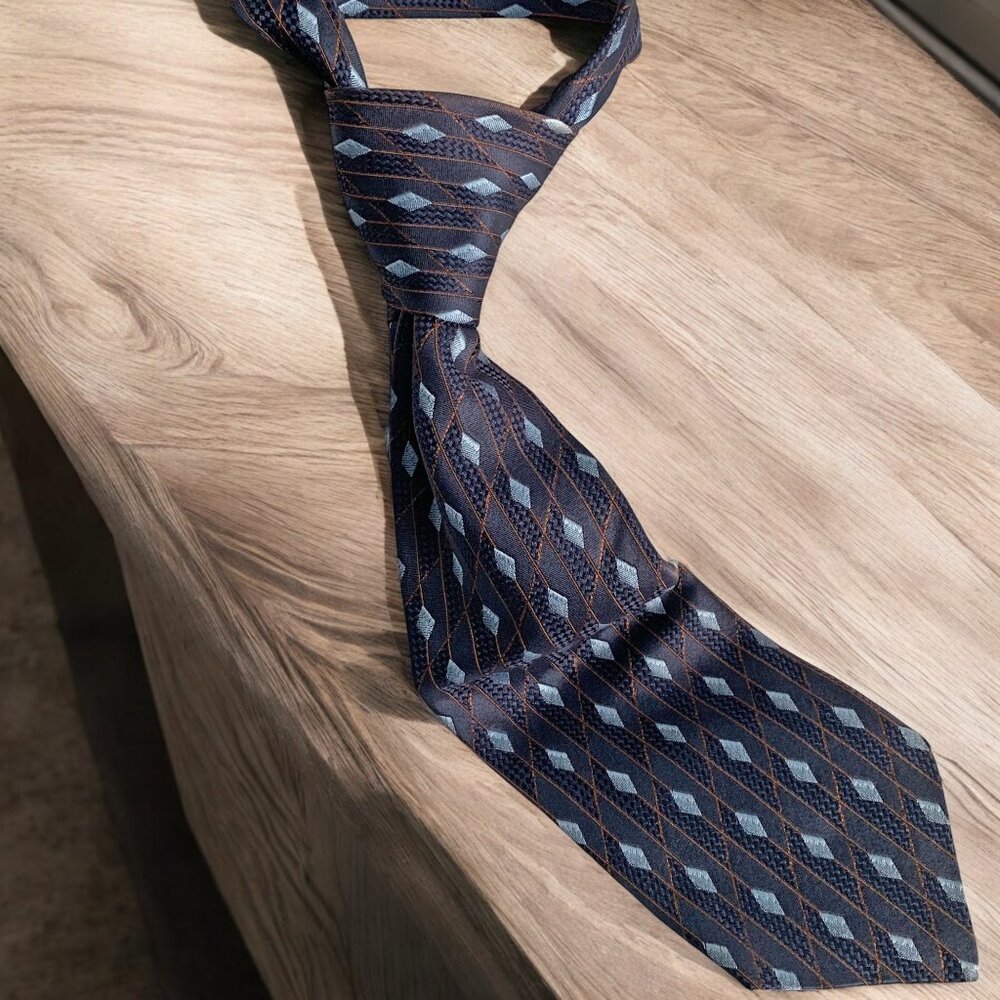 ERMENEGILDO ZEGNA Navy‎ Silk Embroidered Slate Blue Diamond Neck Tie